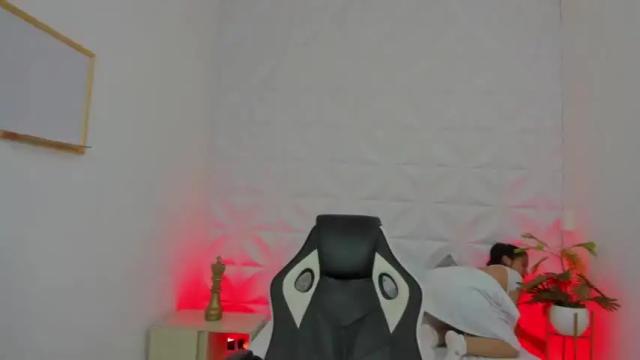 Image 8 of ivette_bocelly Stream on Chaturbate on 13 months ago
