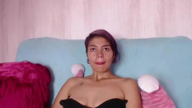 Image 8 of ivonne_collen Stream on Chaturbate on 18 months ago