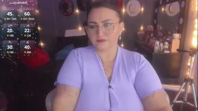 Image 10 of ivonnee__ Stream on Chaturbate on 29 days ago