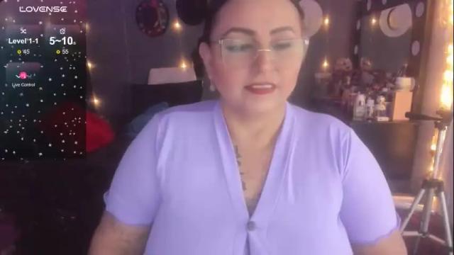 Image 7 of ivonnee__ Stream on Chaturbate on 29 days ago