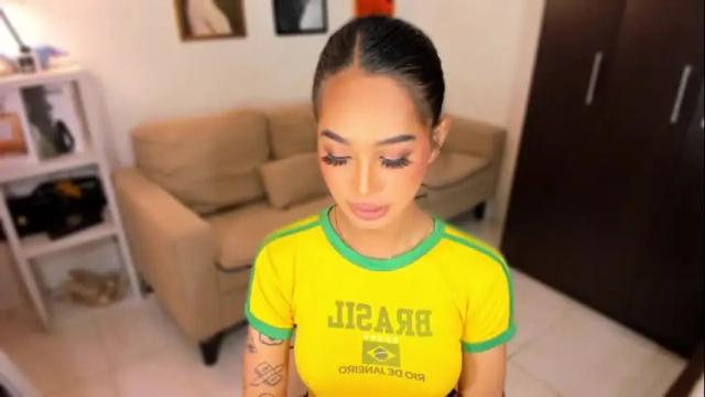 Image 12 of ivorycollins Stream on Chaturbate on 24 days ago