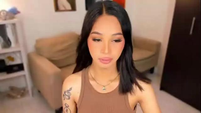 Image 3 of ivorycollins Stream on Chaturbate on 1 month ago