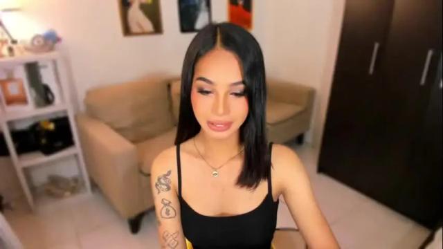 Image 6 of ivorycollins Stream on Chaturbate on 1 month ago