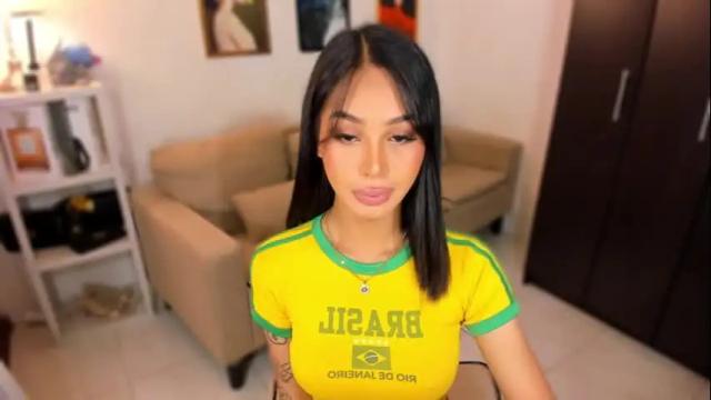 Image 8 of ivorycollins Stream on Chaturbate on 1 month ago