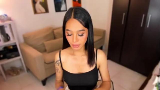 Image 11 of ivorycollins Stream on Chaturbate on 1 month ago