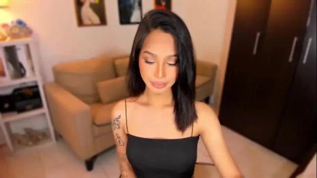 Image 3 of ivorycollins Stream on Chaturbate on 1 month ago
