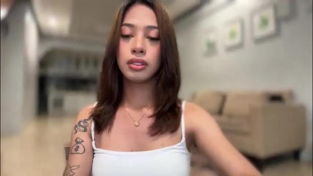 Image 11 of ivorycollins Stream on Chaturbate on 2 months ago