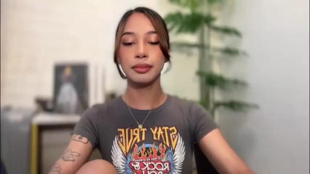 Image 10 of ivorycollins Stream on Chaturbate on 2 months ago