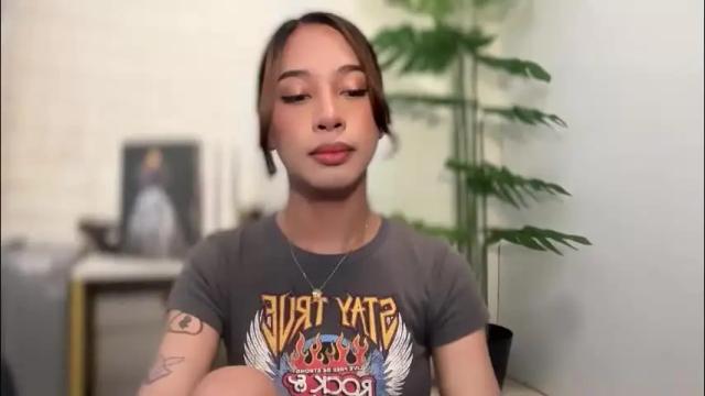 Image 11 of ivorycollins Stream on Chaturbate on 2 months ago