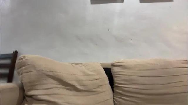 Image 4 of ivorycollins Stream on Chaturbate on 2 months ago