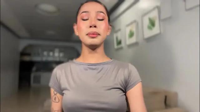 Image 4 of ivorycollins Stream on Chaturbate on 1 month ago