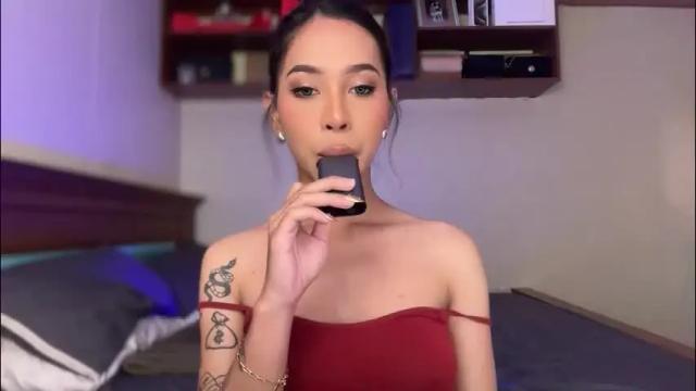 Image 7 of ivorycollins Stream on Chaturbate on 21 days ago