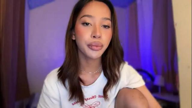 Image 2 of ivorycollins Stream on Chaturbate on 14 days ago