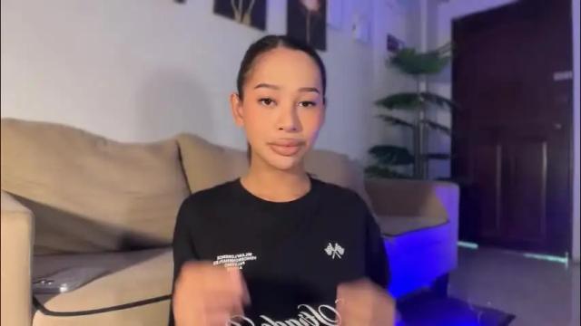 Image 2 of ivorycollins Stream on Chaturbate on 8 days ago