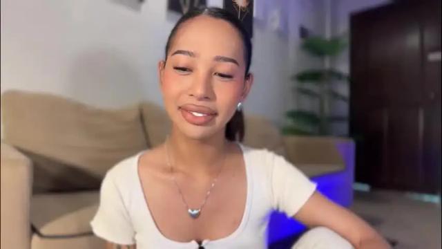 Image 7 of ivorycollins Stream on Chaturbate on 8 days ago