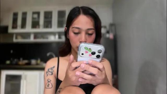 Image 4 of ivorycollins Stream on Chaturbate on 1 day ago