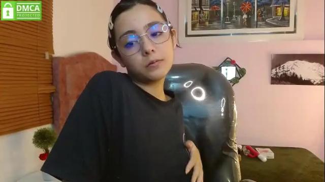 Image 2 of ivy_gail Stream on Chaturbate on 7 days ago
