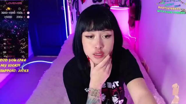 Image 11 of ivy_rosse Stream on Chaturbate on 19 months ago