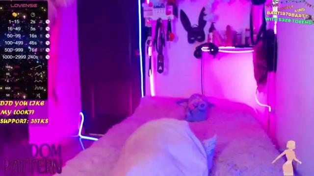 Image 11 of ivy_rosse Stream on Chaturbate on 19 months ago