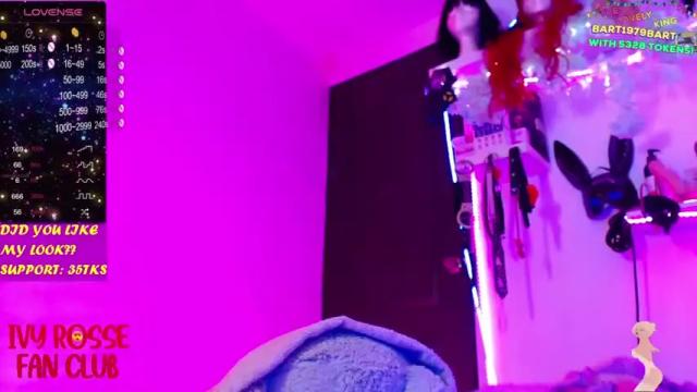 Image 10 of ivy_rosse Stream on Chaturbate on 19 months ago