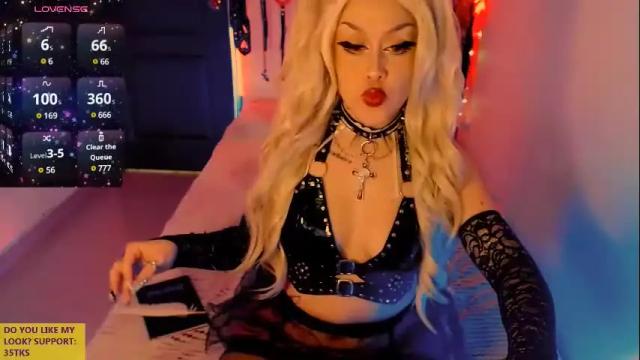 Image 4 of ivy_rosse Stream on Chaturbate on 6 months ago