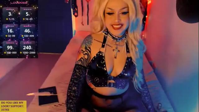 Image 7 of ivy_rosse Stream on Chaturbate on 6 months ago