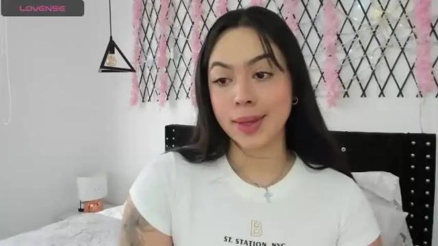 Image 2 of ivy_youthh Stream on Chaturbate on 17 months ago