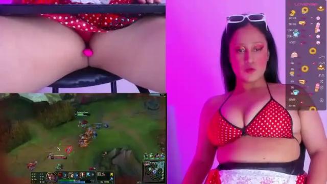 Image 4 of ivye_paige Stream on Chaturbate on 21 months ago