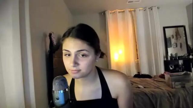 Image 10 of ivyfootgoddess Stream on Chaturbate on 14 months ago