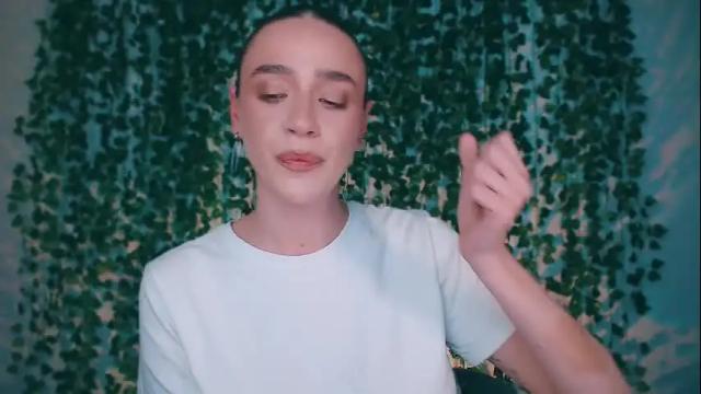 Image 12 of ivyjonson Stream on Chaturbate on 1 month ago