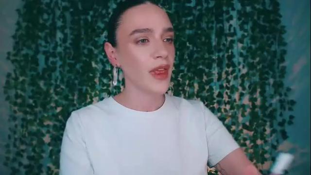 Image 4 of ivyjonson Stream on Chaturbate on 1 month ago