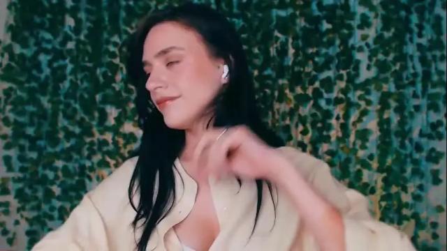 Image 12 of ivyjonson Stream on Chaturbate on 20 days ago