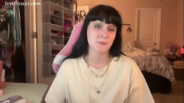 Image 10 of ivyminxxx Stream on Chaturbate on 5 months ago
