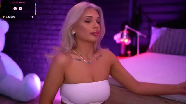 Image 8 of ivyrowa Stream on Chaturbate on 1 month ago