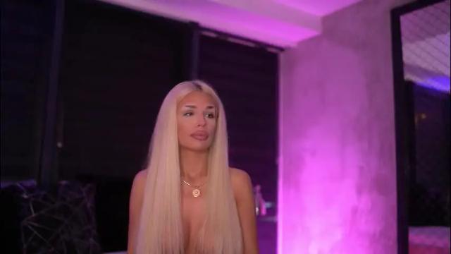 Image 4 of ivyrowa Stream on Chaturbate on 23 days ago