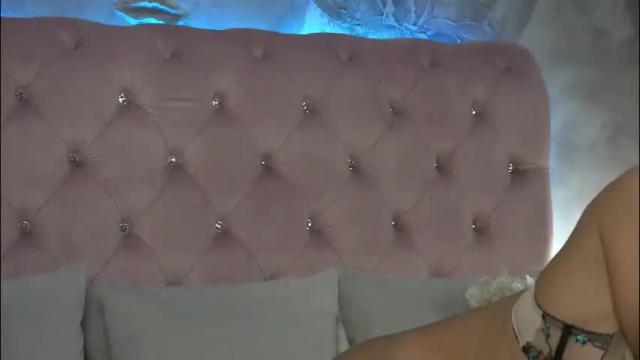 Image 4 of ivyrubens Stream on Chaturbate on 1 month ago