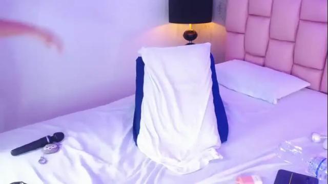 Image 2 of ivyy_crystal Stream on Chaturbate on 1 month ago