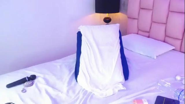 Image 3 of ivyy_crystal Stream on Chaturbate on 1 month ago
