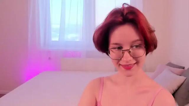 Image 7 of iwikie Stream on Chaturbate on 16 months ago