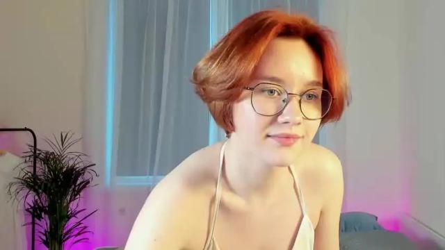 Image 12 of iwikie Stream on Chaturbate on 16 months ago