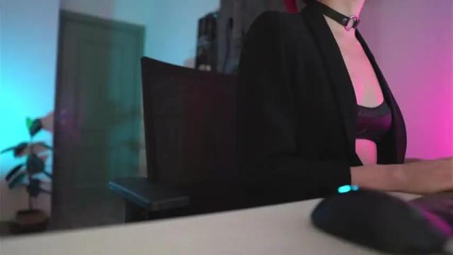 Image 3 of iwitch Stream on Chaturbate on 16 months ago
