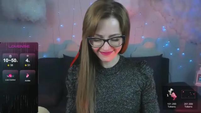 Image 10 of izabelmartin Stream on Chaturbate on 16 months ago