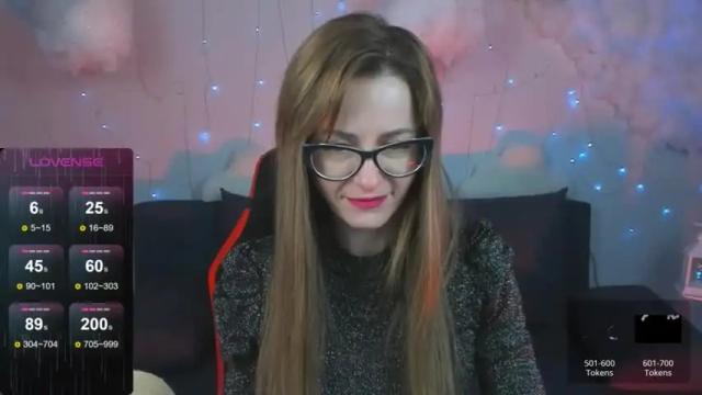 Image 8 of izabelmartin Stream on Chaturbate on 8 months ago