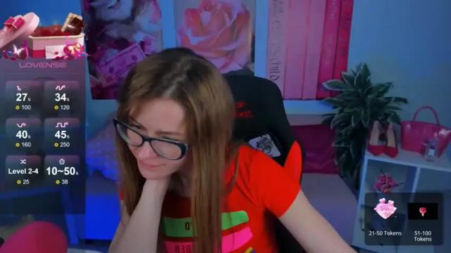 Image 12 of izabelmartin Stream on Chaturbate on 16 months ago