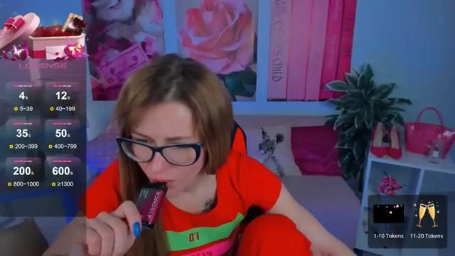 Image 4 of izabelmartin Stream on Chaturbate on 16 months ago