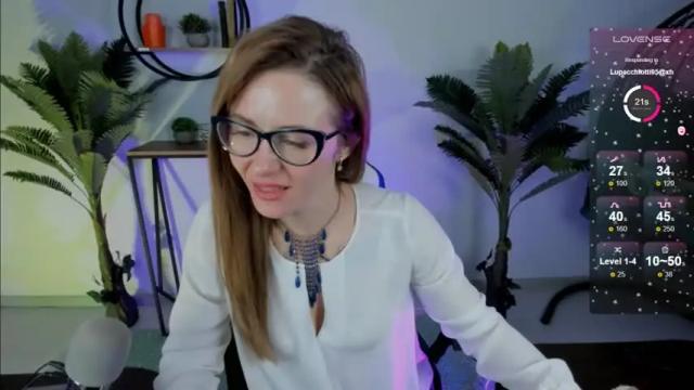 Image 10 of izabelmartin Stream on Chaturbate on 16 months ago