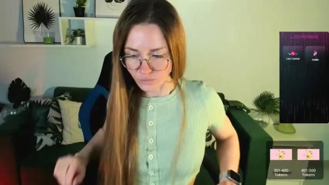 Image 6 of izabelmartin Stream on Chaturbate on 14 months ago