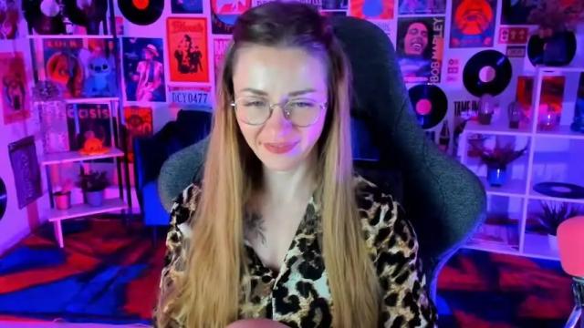 Image 10 of izabelmartin Stream on Chaturbate on 14 months ago