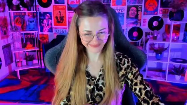 Image 7 of izabelmartin Stream on Chaturbate on 14 months ago