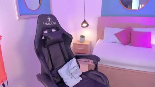 Image 3 of izaro_22 Stream on Chaturbate on 2 months ago